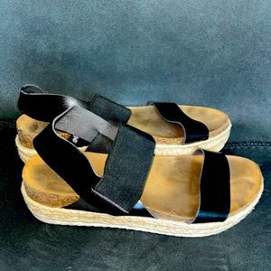 Women’s sandals